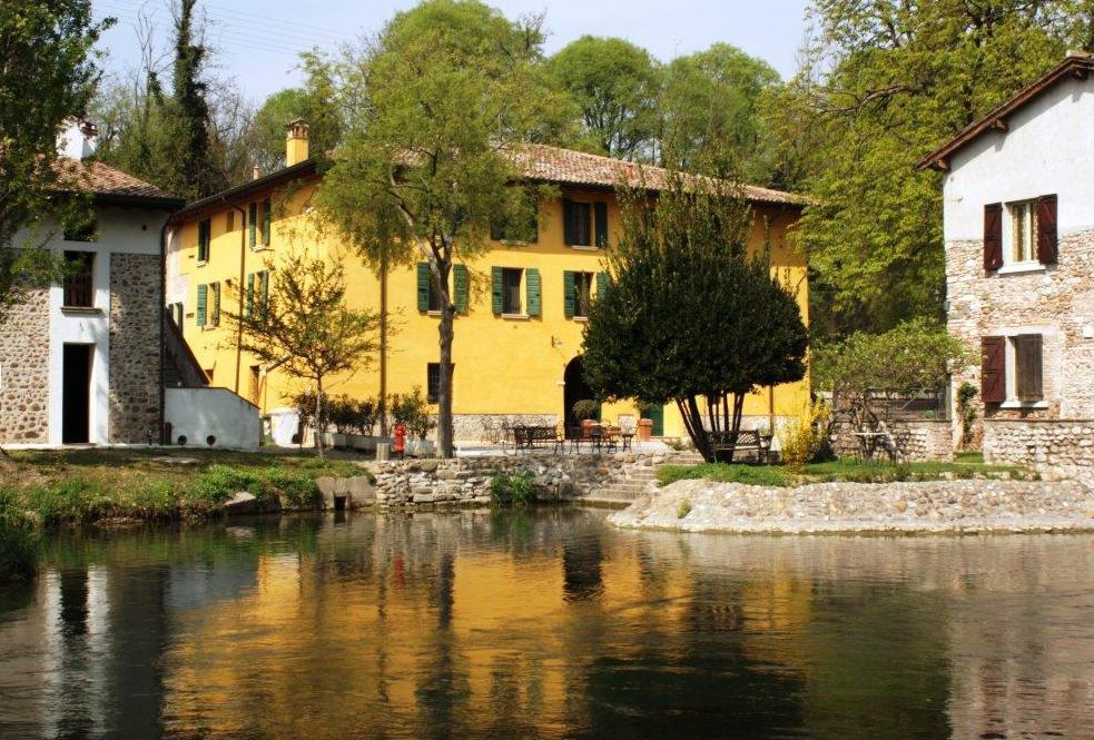 Agriturismo Villa Dei Mulini Volta Mantovana Kültér fotó