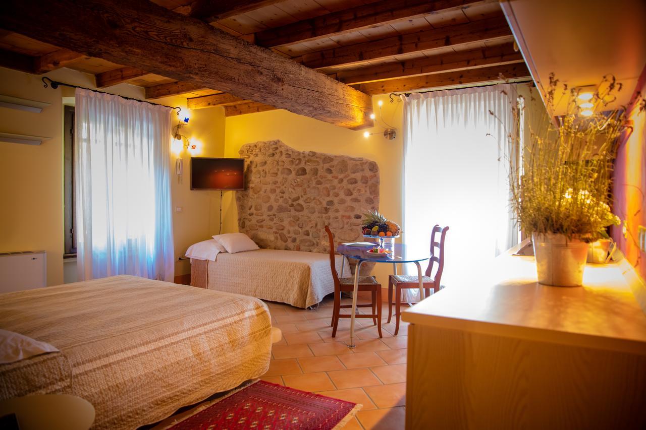 Agriturismo Villa Dei Mulini Volta Mantovana Kültér fotó