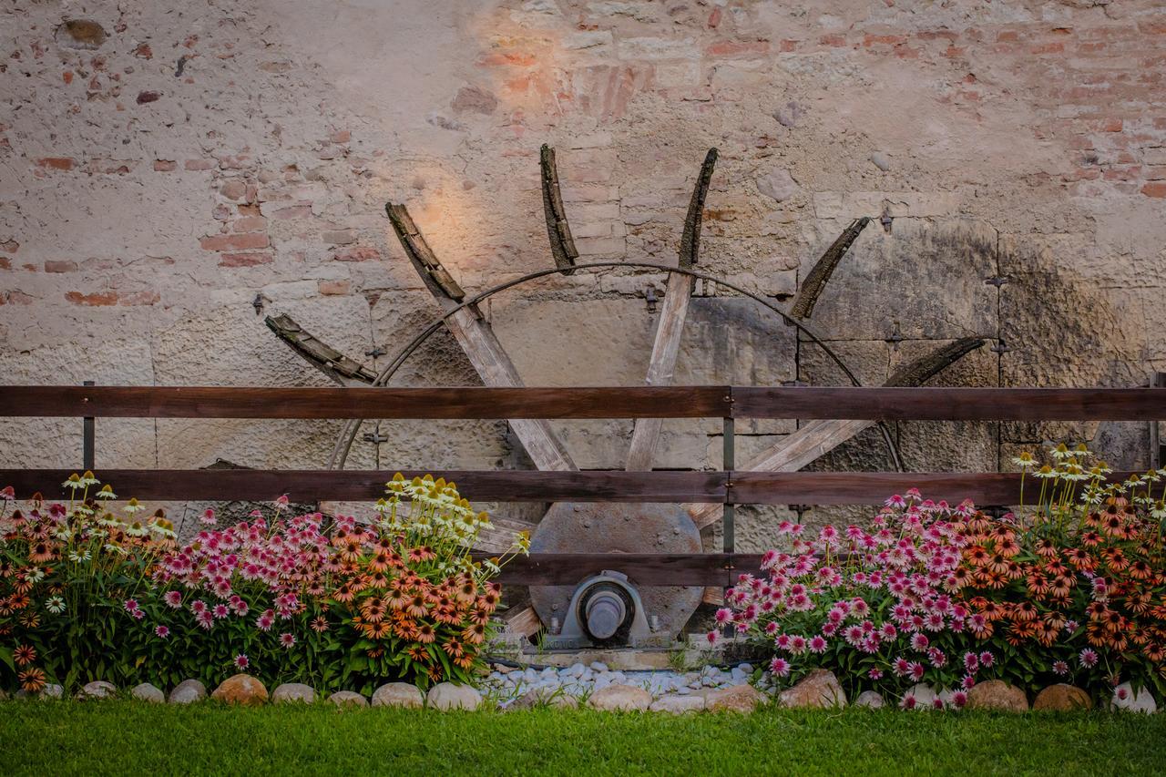 Agriturismo Villa Dei Mulini Volta Mantovana Kültér fotó
